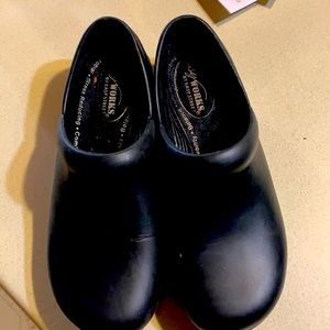 Black nursing clogs